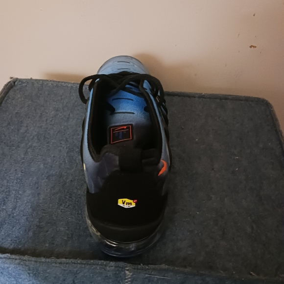 Nike Air Vapormax Plus - Picture 5 of 10